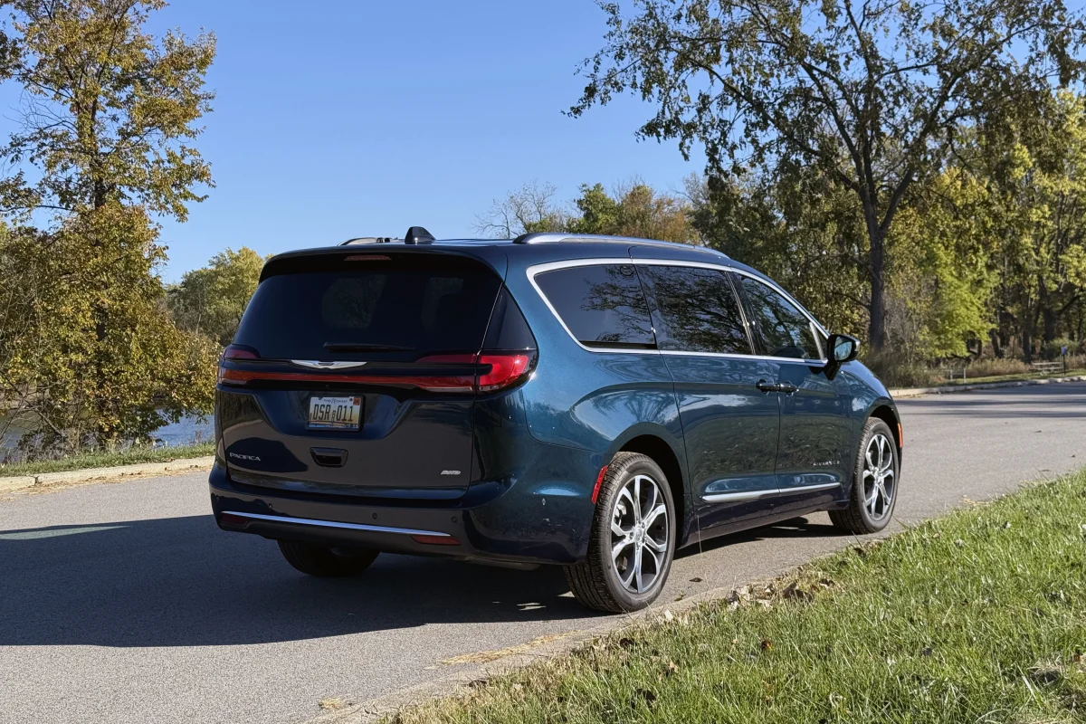 2026 Chrysler Pacifica Hybrid